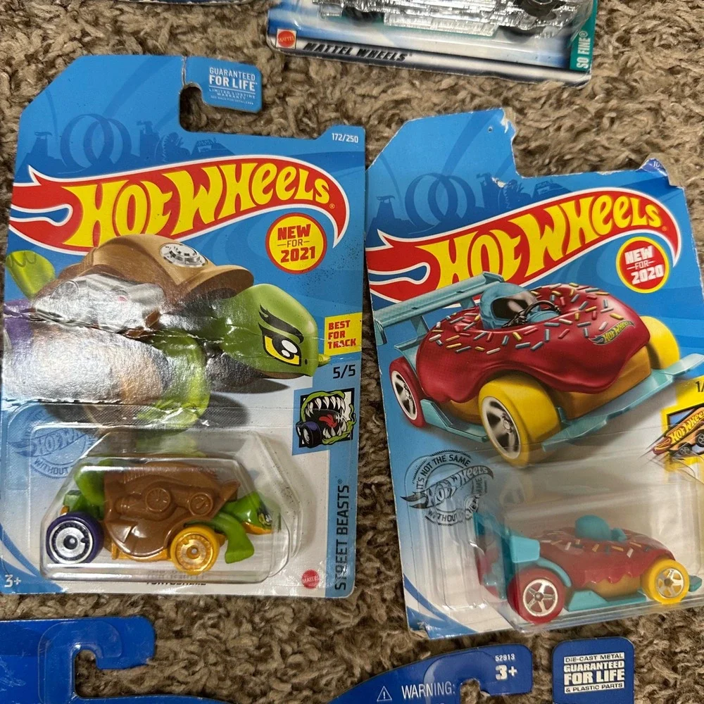 Hot Wheels Lot 20pc Kids/Adults Diecast Cars NIP Multi 67 Chevelle Mustang Seal